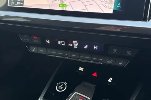 PJ71YBP Audi Q4 e-tron Q4 S line 35 e-tron 125,00 kW Thumbnail #22