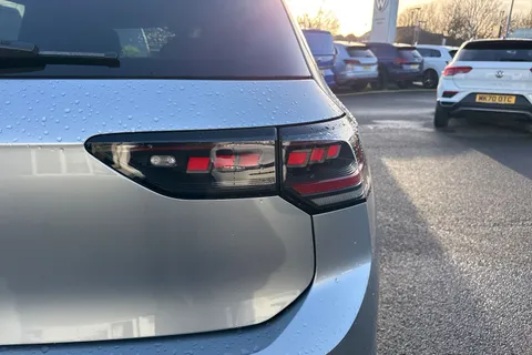 KY75RVT Volkswagen Golf 1.5 TSI 272 GTE eHybrid 5dr DSG⭐Head up Display, panoramic sunroof⭐ Thumbnail #27