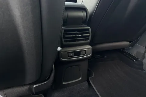 PJ71YBP Audi Q4 e-tron Q4 S line 35 e-tron 125,00 kW Thumbnail #30