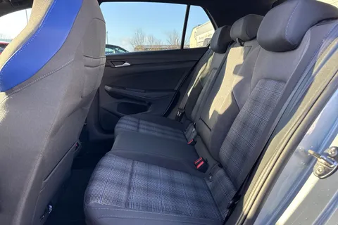 KY75RVT Volkswagen Golf 1.5 TSI 272 GTE eHybrid 5dr DSG⭐Head up Display, panoramic sunroof⭐ Thumbnail #37