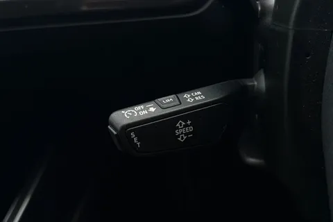 PJ71YBP Audi Q4 e-tron Q4 S line 35 e-tron 125,00 kW Thumbnail #36