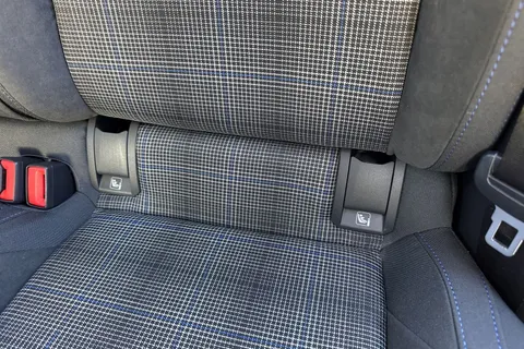 KY75RVT Volkswagen Golf 1.5 TSI 272 GTE eHybrid 5dr DSG⭐Head up Display, panoramic sunroof⭐ Thumbnail #38