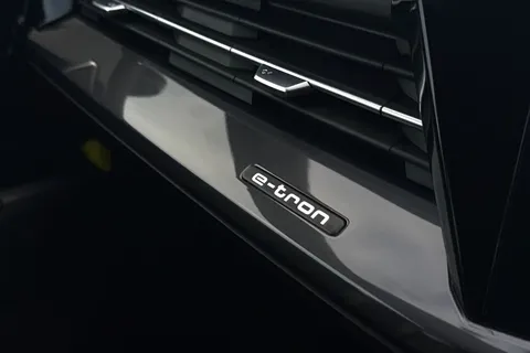 PJ71YBP Audi Q4 e-tron Q4 S line 35 e-tron 125,00 kW Thumbnail #47