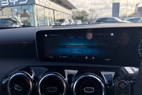 YP20VNA Mercedes-Benz A Class 1.3 A180 AMG Line (Executive) 7G-DCT Euro 6 (s/s) 5dr Thumbnail #30