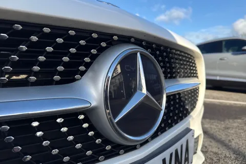 YP20VNA Mercedes-Benz A Class 1.3 A180 AMG Line (Executive) 7G-DCT Euro 6 (s/s) 5dr Thumbnail #45