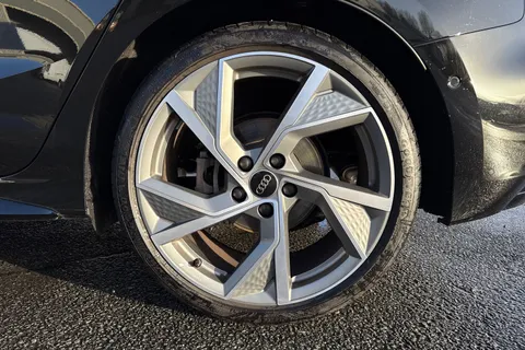 KM25UTB Audi A3 Black Edition 35 TFSI 150 PS S tronic Thumbnail #10