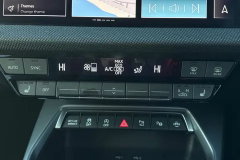 KM25UTB Audi A3 Black Edition 35 TFSI 150 PS S tronic Thumbnail #22