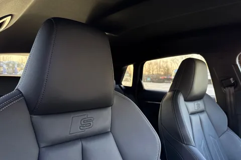 KM25UTB Audi A3 Black Edition 35 TFSI 150 PS S tronic Thumbnail #24