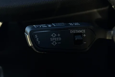 KM25UTB Audi A3 Black Edition 35 TFSI 150 PS S tronic Thumbnail #37