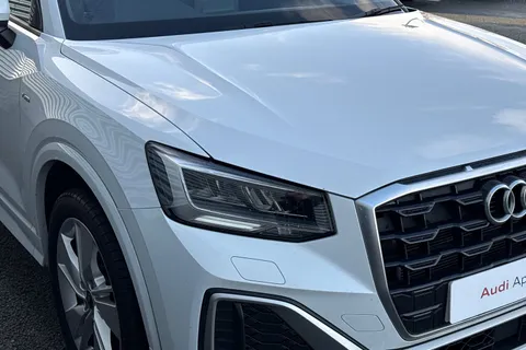 NU74JZT Audi Q2 S line 35 TFSI 150 PS S tronic Thumbnail #17