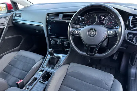 YE17WOD Volkswagen Golf 2.0 TDI BlueMotion Tech GT Euro 6 (s/s) 5dr Thumbnail #14