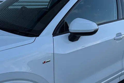 NU74JZT Audi Q2 S line 35 TFSI 150 PS S tronic Thumbnail #26