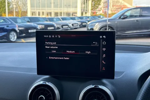 NU74JZT Audi Q2 S line 35 TFSI 150 PS S tronic Thumbnail #32