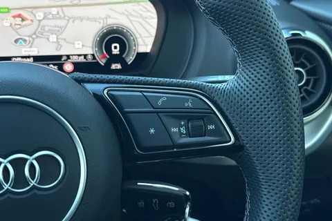 NU74JZT Audi Q2 S line 35 TFSI 150 PS S tronic Thumbnail #36