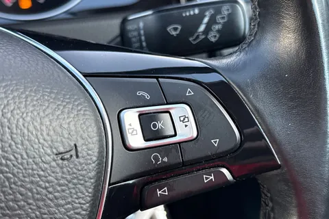 YE17WOD Volkswagen Golf 2.0 TDI BlueMotion Tech GT Euro 6 (s/s) 5dr Thumbnail #36