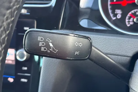 YE17WOD Volkswagen Golf 2.0 TDI BlueMotion Tech GT Euro 6 (s/s) 5dr Thumbnail #39