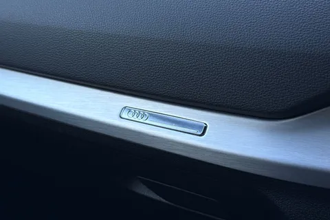 NU74JZT Audi Q2 S line 35 TFSI 150 PS S tronic Thumbnail #48