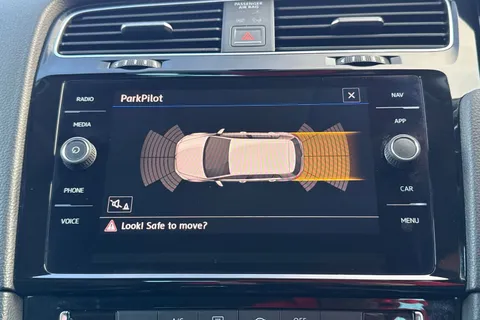 YE17WOD Volkswagen Golf 2.0 TDI BlueMotion Tech GT Euro 6 (s/s) 5dr Thumbnail #43