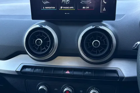 NU74JZT Audi Q2 S line 35 TFSI 150 PS S tronic Thumbnail #49