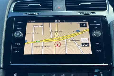 YE17WOD Volkswagen Golf 2.0 TDI BlueMotion Tech GT Euro 6 (s/s) 5dr Thumbnail #44