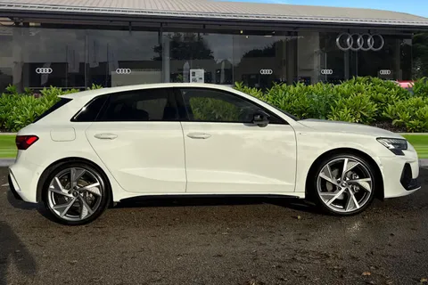 KT74WMZ Audi A3 Black Edition 35 TFSI  150 PS S tronic Thumbnail #4