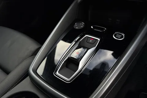 KT74WMZ Audi A3 Black Edition 35 TFSI  150 PS S tronic Thumbnail #21