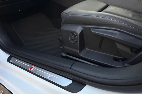 KT74WMZ Audi A3 Black Edition 35 TFSI  150 PS S tronic Thumbnail #33