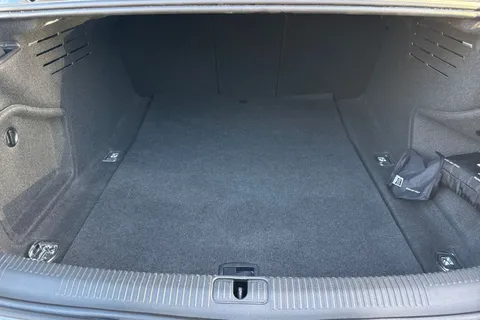 GK24CXM Audi A4 Black Edition 35 TFSI  150 PS S tronic Thumbnail #7