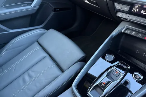 KR25DGU Audi A3 S line 35 TFSI 150 PS S tronic Thumbnail #16