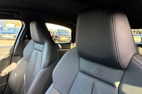 KR25DGU Audi A3 S line 35 TFSI 150 PS S tronic Thumbnail #22