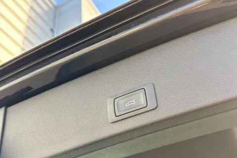 PJ71JCY Audi Q2 1.0 TFSI 30 Sport Euro 6 (s/s) 5dr Thumbnail #28