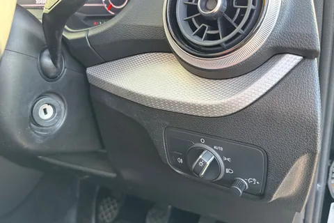 PJ71JCY Audi Q2 1.0 TFSI 30 Sport Euro 6 (s/s) 5dr Thumbnail #60