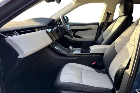 KN74TYG Land Rover Range Rover Evoque 2.0 D200 Dynamic SE 5dr Thumbnail #4