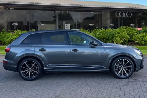 EY72ZXC Audi Q7 Black Edition 50 TDI quattro 286 PS tiptronic Thumbnail #4