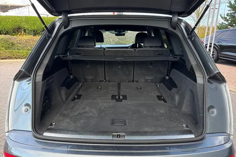EY72ZXC Audi Q7 Black Edition 50 TDI quattro 286 PS tiptronic Thumbnail #10