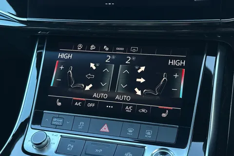 EY72ZXC Audi Q7 Black Edition 50 TDI quattro 286 PS tiptronic Thumbnail #19