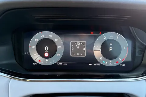 KN74TYG Land Rover Range Rover Evoque 2.0 D200 Dynamic SE 5dr Thumbnail #18