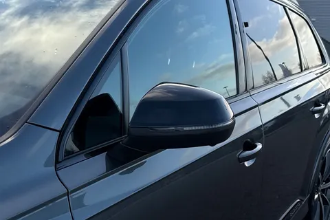 EY72ZXC Audi Q7 Black Edition 50 TDI quattro 286 PS tiptronic Thumbnail #27