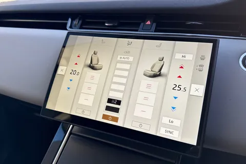 KN74TYG Land Rover Range Rover Evoque 2.0 D200 Dynamic SE 5dr Thumbnail #24