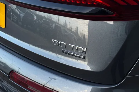 EY72ZXC Audi Q7 Black Edition 50 TDI quattro 286 PS tiptronic Thumbnail #28