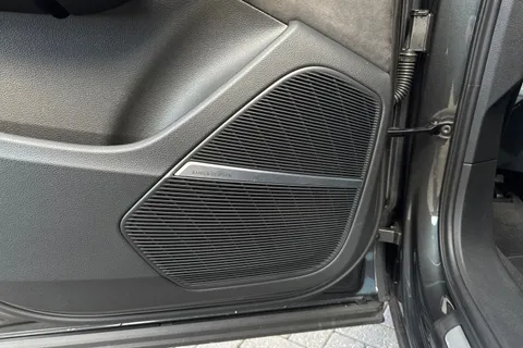 EY72ZXC Audi Q7 Black Edition 50 TDI quattro 286 PS tiptronic Thumbnail #29