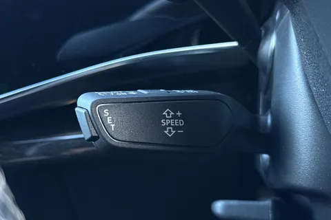 EY72ZXC Audi Q7 Black Edition 50 TDI quattro 286 PS tiptronic Thumbnail #38