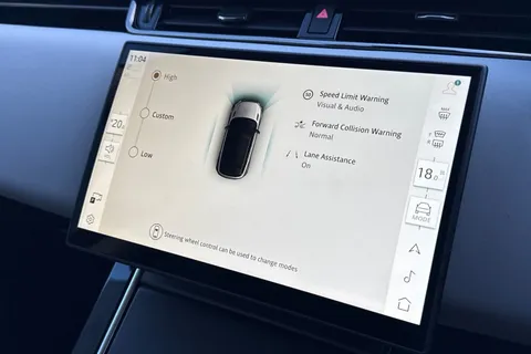 KN74TYG Land Rover Range Rover Evoque 2.0 D200 Dynamic SE 5dr Thumbnail #42