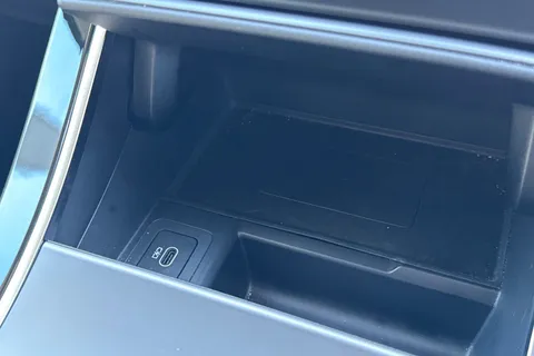 KN74TYG Land Rover Range Rover Evoque 2.0 D200 Dynamic SE 5dr Thumbnail #45