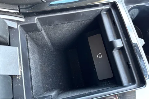 KN74TYG Land Rover Range Rover Evoque 2.0 D200 Dynamic SE 5dr Thumbnail #48