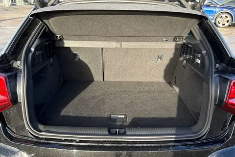 GJ74FDN Audi Q2 S line 35 TFSI 150 PS S tronic Thumbnail #8