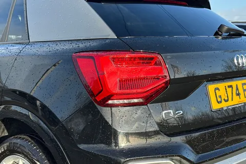 GJ74FDN Audi Q2 S line 35 TFSI 150 PS S tronic Thumbnail #9