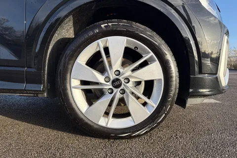 GJ74FDN Audi Q2 S line 35 TFSI 150 PS S tronic Thumbnail #11