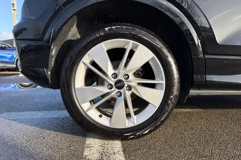 GJ74FDN Audi Q2 S line 35 TFSI 150 PS S tronic Thumbnail #12