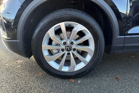 AP25JWK Volkswagen T-Roc 1.5 TSI Match 5dr DSG | Rear Camera | App Connect Thumbnail #12